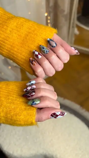 Zimski argyle nail art
